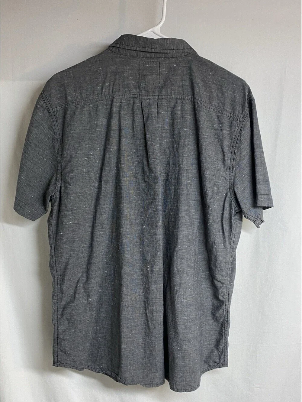 Men's Levi's Gray Button Up Short Sleeve Shirt; Size Large